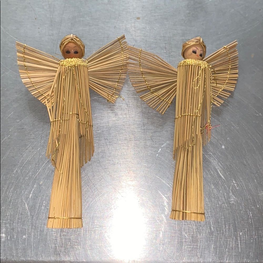 Vintage straw Christmas angels